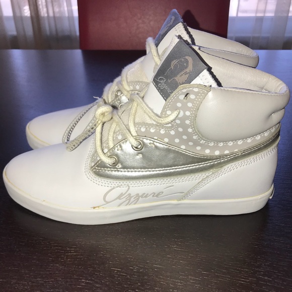 Azure Causal Shoe (Never Worn) - Picture 2 of 5